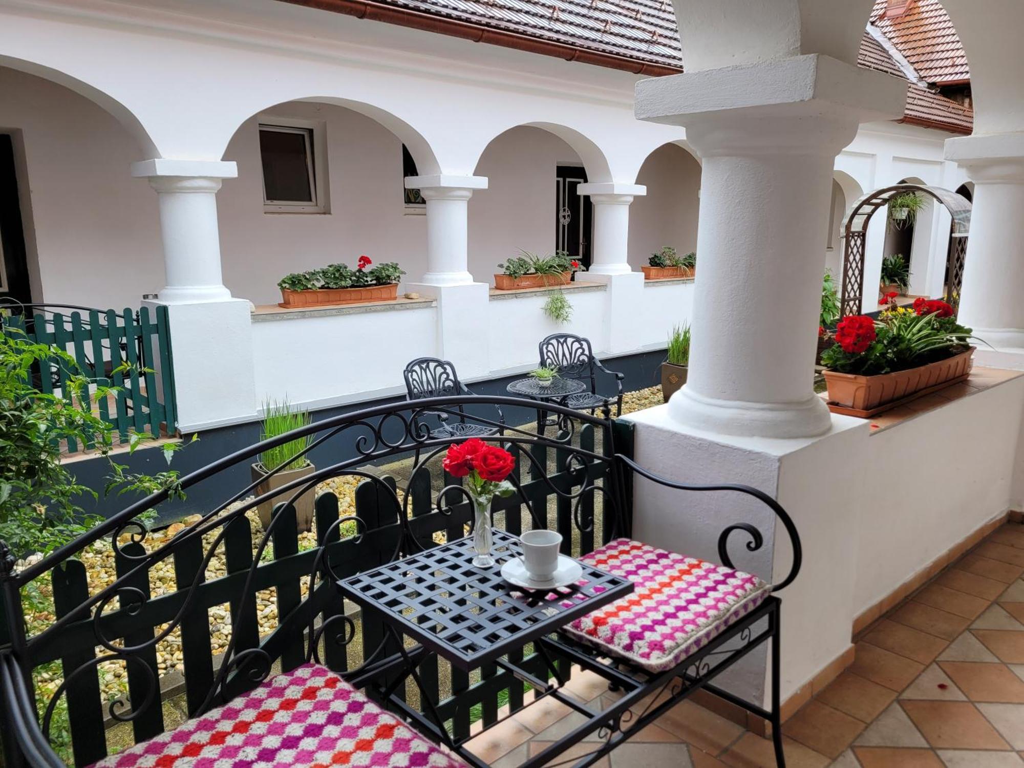 Arkadenhof Kurtz Hotel Markt Allhau Ngoại thất bức ảnh